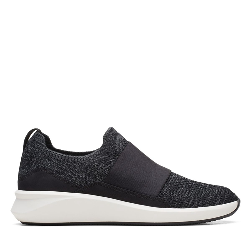 Black Women's Clarks Un Rio Knit Knit Sneakers | 4173695-IQ