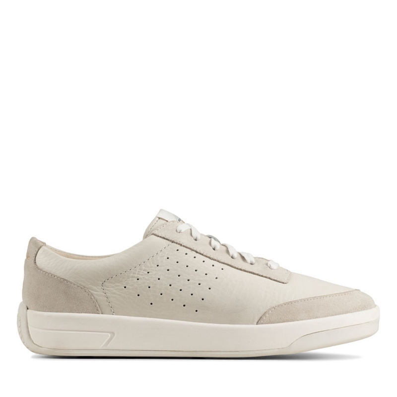 White Women's Clarks Hero Air Lace Leather Sneakers | 3025961-IW