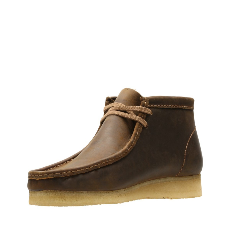 Brown Men's Clarks Beeswax Desert Boots | 6237950-UO