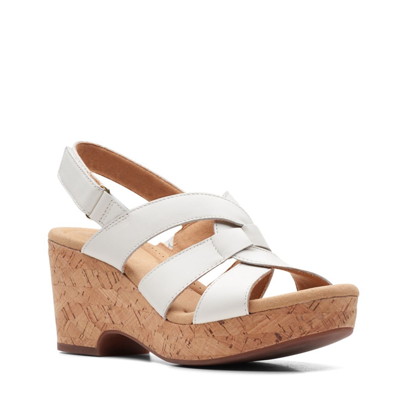 White Women's Clarks Giselle Beach Leather Sandals | 7510238-BX