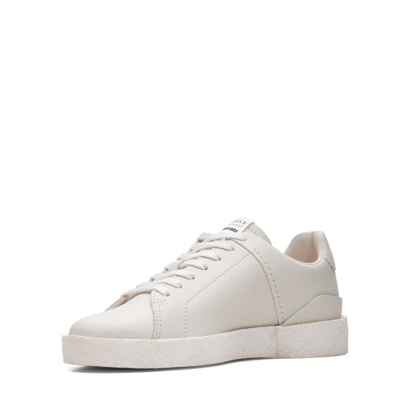 White Women's Clarks Tormatch Sneakers | 1605938-OR